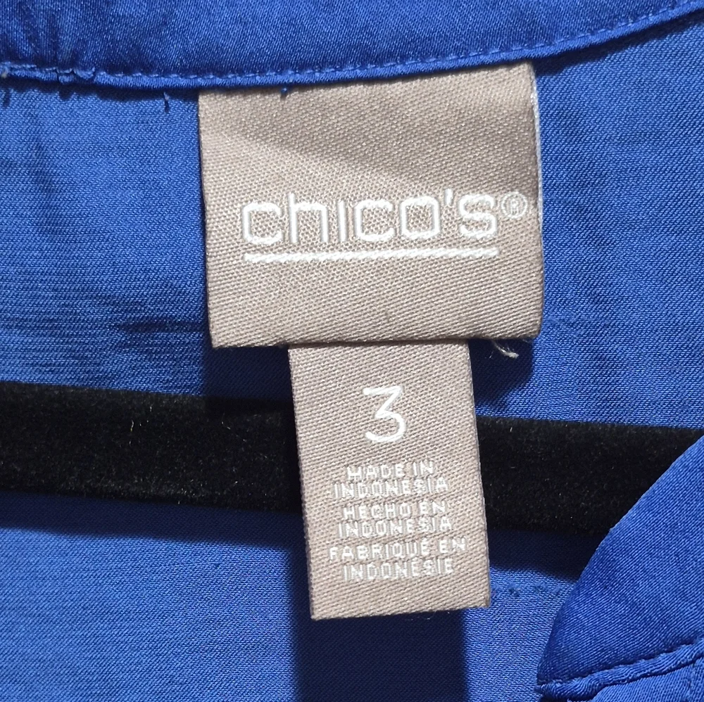 Chico’s 3 Blue Satin Blouse (USA XL) Split Neck Flowing Double Layered Top EUC - Picture 5 of 6